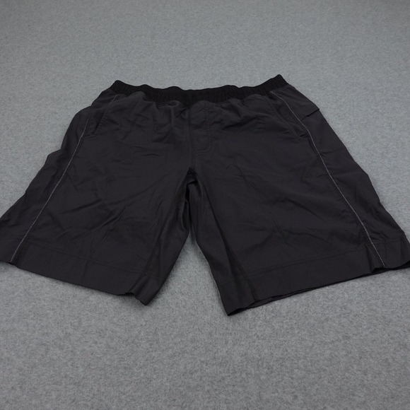 Lululemon Men's L Gray Striped Training Shorts Athletic Gym Workout Performance‎ - Picture 1 of 5